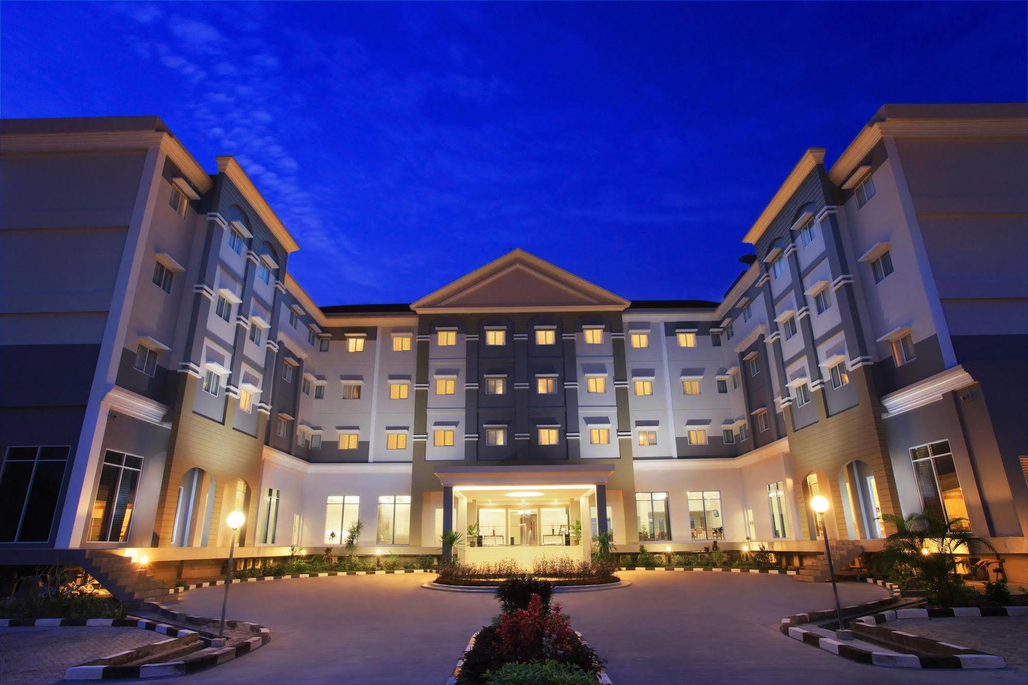 Swiss-Belinn Pangkalan Bun Pangkalanbuun Exterior foto